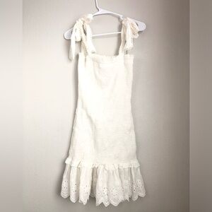 Women’s Elegant White dress
